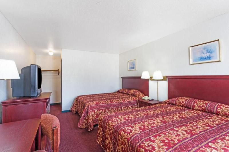 Hotel Super 8 Morristown East Downtown Extérieur photo